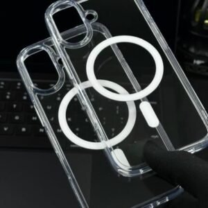 MagSafe Spigen Crystal Clear Case for iPhone 17